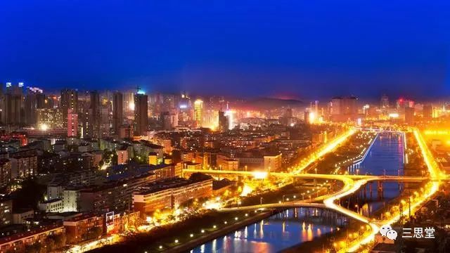 阳泉风采,主持人激情开场盛宴